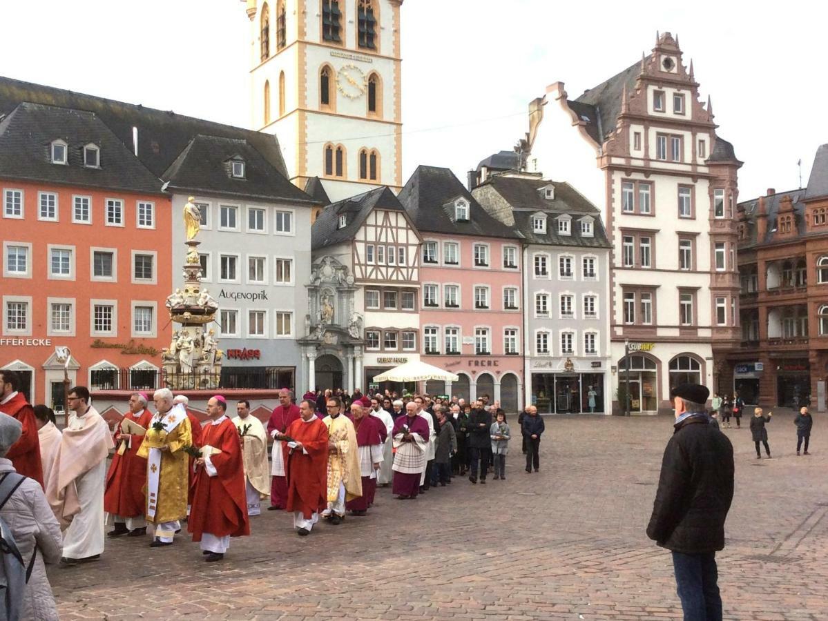 Ferienwohnung An Den Kaiserthermen Tréveris Exterior foto